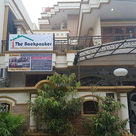 The Backpacker Semarang Hostel Εξωτερικό φωτογραφία