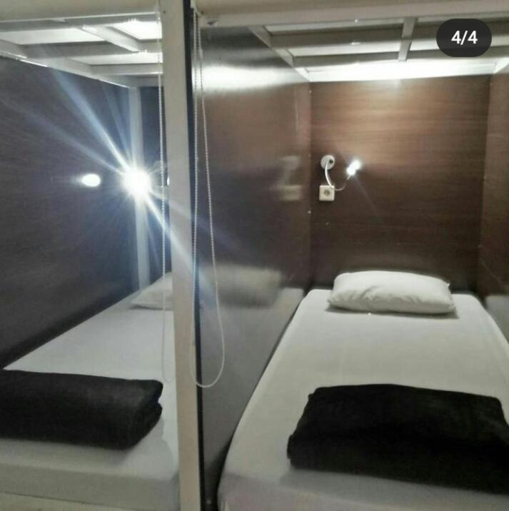 The Backpacker Semarang Hostel Εξωτερικό φωτογραφία