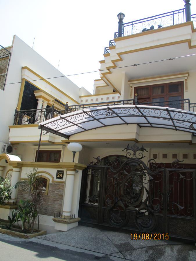 The Backpacker Semarang Hostel Εξωτερικό φωτογραφία