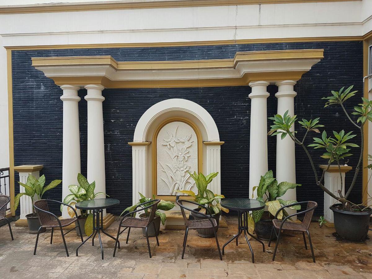 The Backpacker Semarang Hostel Εξωτερικό φωτογραφία