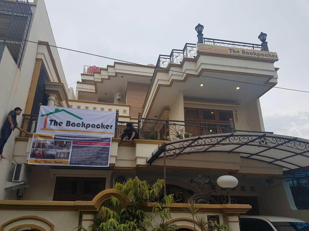 The Backpacker Semarang Hostel Εξωτερικό φωτογραφία