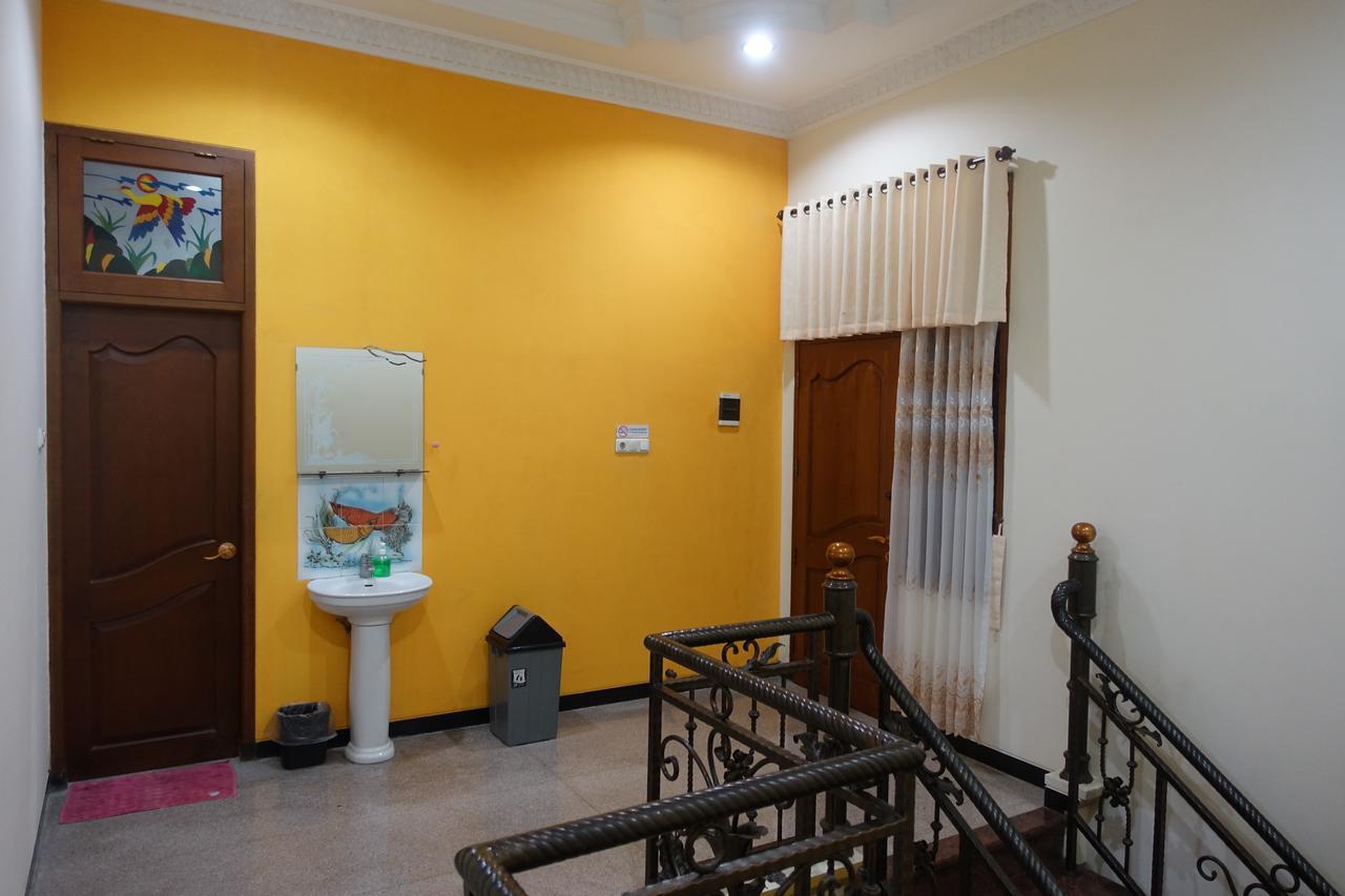 The Backpacker Semarang Hostel Εξωτερικό φωτογραφία