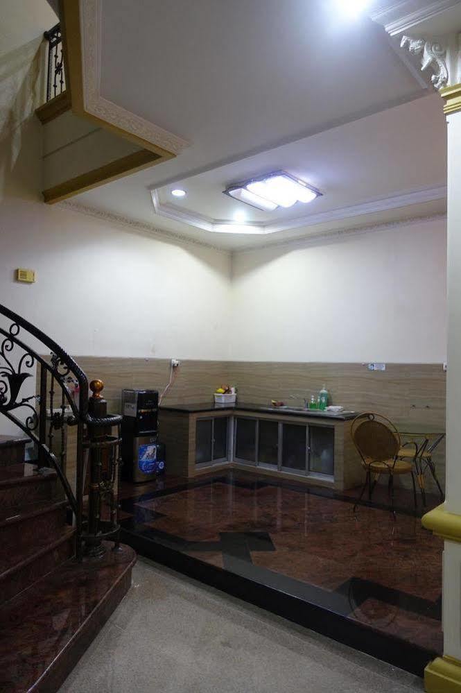 The Backpacker Semarang Hostel Εξωτερικό φωτογραφία