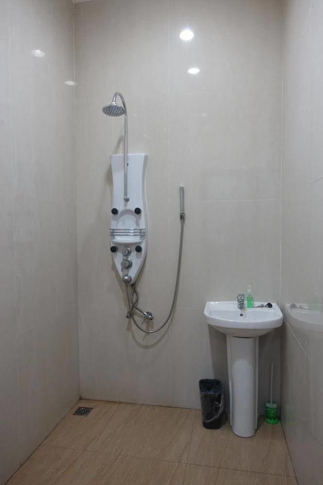The Backpacker Semarang Hostel Εξωτερικό φωτογραφία