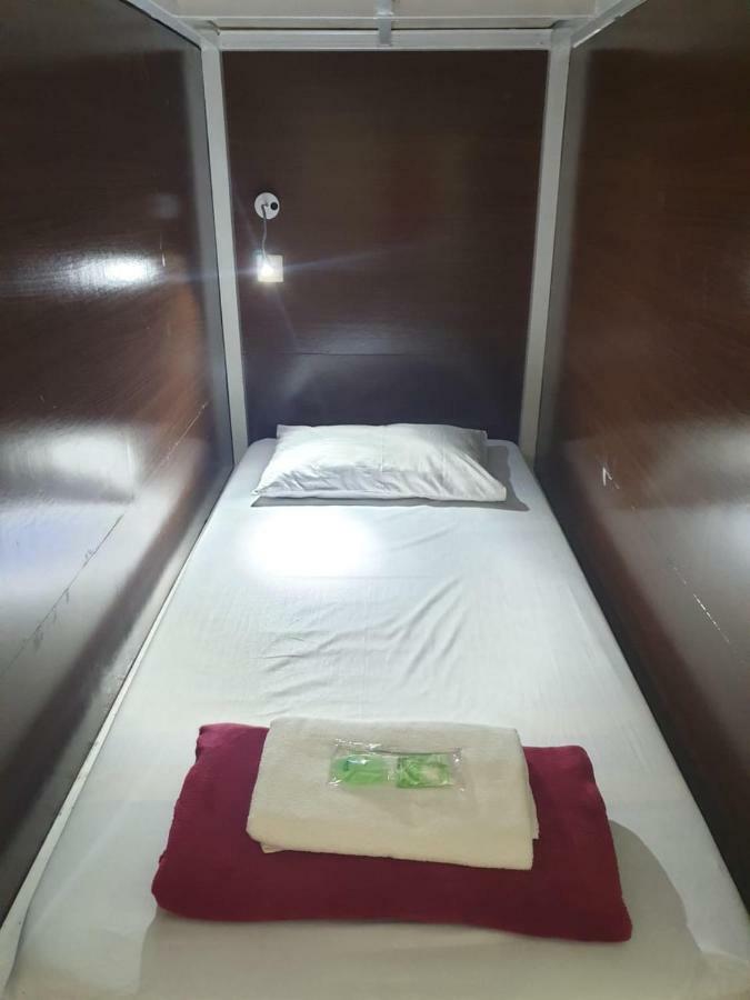 The Backpacker Semarang Hostel Εξωτερικό φωτογραφία