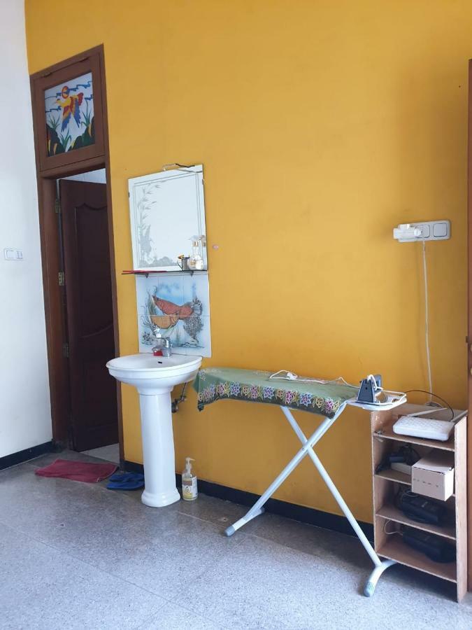 The Backpacker Semarang Hostel Εξωτερικό φωτογραφία